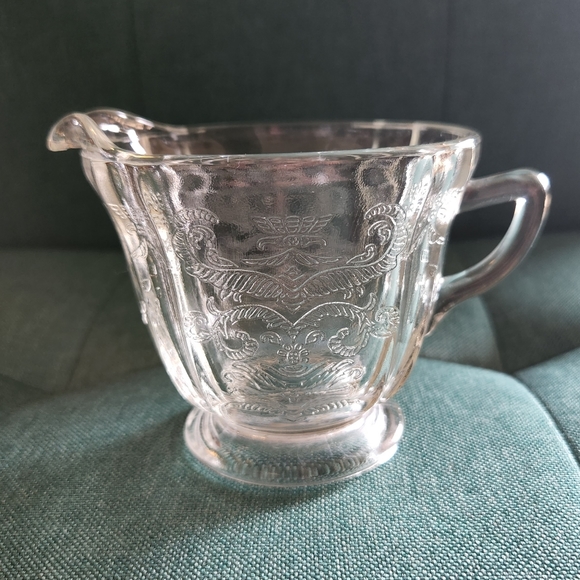 Indiana Glass Recollection Clear Glass Creamers set of two - Picture 3 of 10